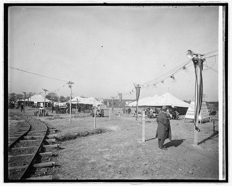 LOC Fordson tractor exhibit: Photo: Library of Congress, National Photo Company Collection